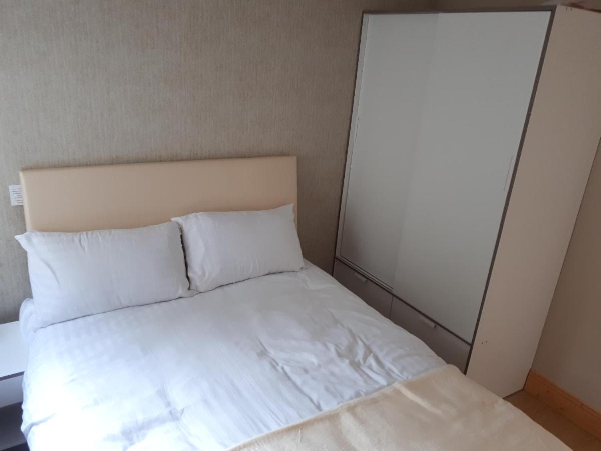 One Double Bedroom Flat Dublin Ngoại thất bức ảnh